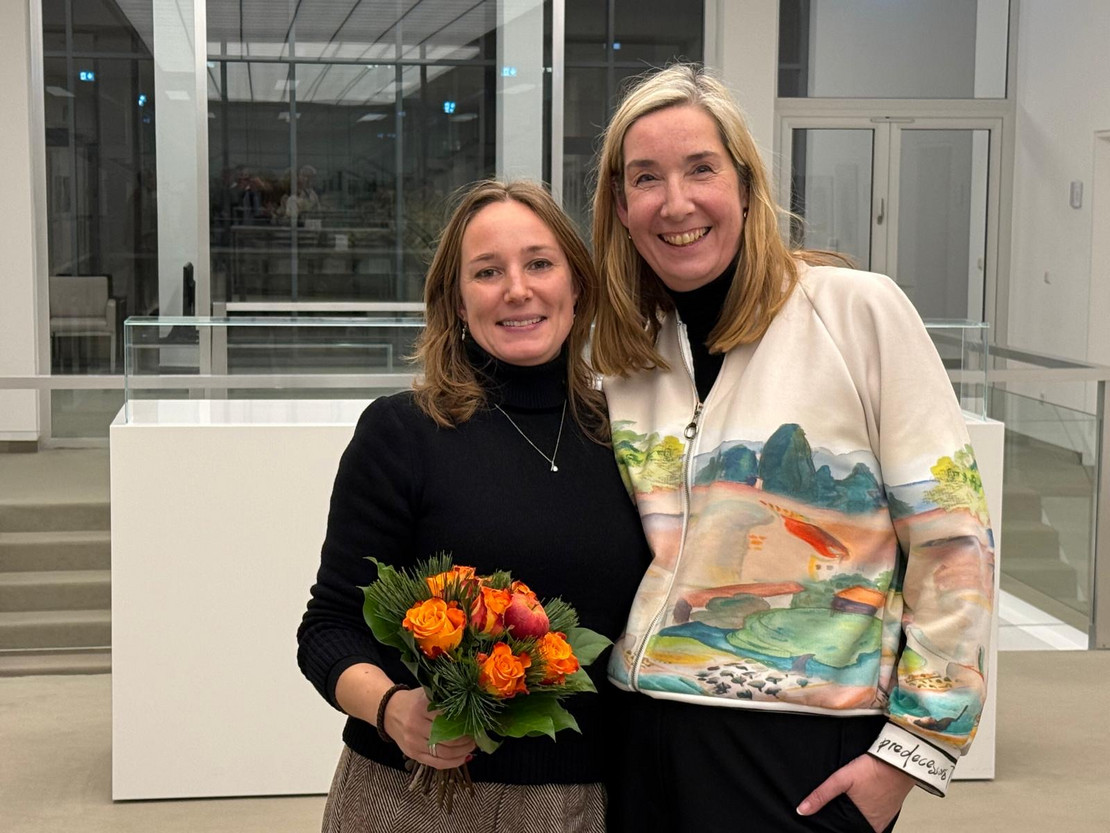 Sara Dahnken und Cornelia Holsten